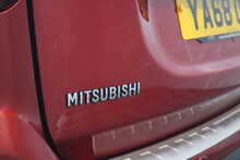 Mitsubishi Outlander DI-D 3 