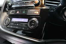 Mitsubishi Outlander DI-D 3 