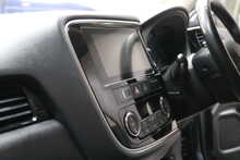 Mitsubishi Outlander DI-D 4 