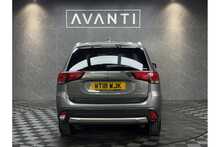 Mitsubishi Outlander DI-D 4 