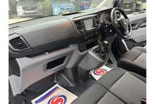Vauxhall Vivaro Turbo D 2900 Sportive 