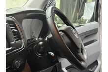 Vauxhall Vivaro Turbo D 2900 Sportive 