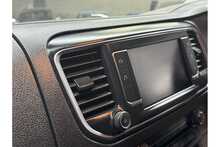 Vauxhall Vivaro Turbo D 2900 Sportive 
