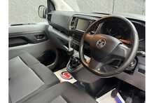 Vauxhall Vivaro Turbo D 2900 Sportive 