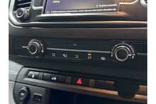 Vauxhall Vivaro Turbo D 2900 Sportive 