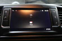 Vauxhall Vivaro Turbo D 2900 Sportive 