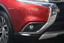 Mitsubishi Outlander DI-D 4 