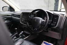 Mitsubishi Outlander DI-D 4 