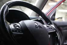 Mitsubishi Outlander DI-D 4 