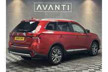 Mitsubishi Outlander DI-D 4 