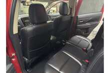 Mitsubishi Outlander DI-D 4 