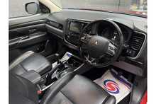 Mitsubishi Outlander DI-D 4 