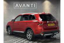 Mitsubishi Outlander DI-D 4 