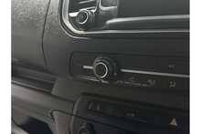 Vauxhall Vivaro Turbo D 3100 Sportive 