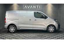 Vauxhall Vivaro Turbo D 2700 Sportive 