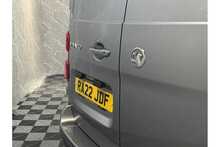Vauxhall Vivaro Turbo D 2700 Sportive 