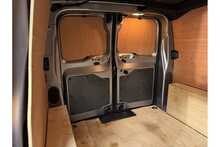 Vauxhall Vivaro Turbo D 2700 Sportive 