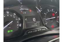 Vauxhall Vivaro Turbo D 2700 Sportive 