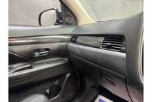 Mitsubishi Outlander DI-D 4 