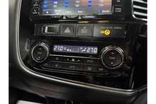 Mitsubishi Outlander DI-D 4 
