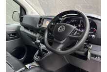 Vauxhall Vivaro Turbo D 2700 Elite 