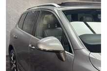 Volkswagen Touareg TDI V6 BlueMotion Tech R-Line 