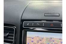 Volkswagen Touareg TDI V6 BlueMotion Tech R-Line 