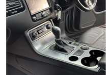 Volkswagen Touareg TDI V6 BlueMotion Tech R-Line 