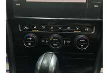 Volkswagen Golf TSI R 