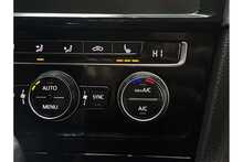 Volkswagen Golf TSI R 