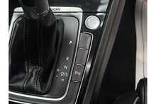 Volkswagen Golf TSI R 