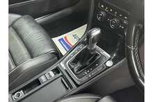 Volkswagen Golf TSI R 