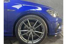 Volkswagen Golf TSI R 