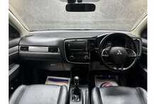 Mitsubishi Outlander DI-D GX4 