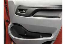 Vauxhall Vivaro Turbo D 3100 Elite 