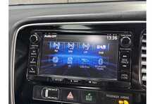 Mitsubishi Outlander DI-D 4 