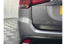 Mitsubishi Outlander DI-D 4 