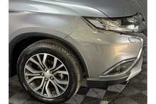 Mitsubishi Outlander DI-D 4 