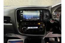 Mitsubishi Outlander DI-D GX4 