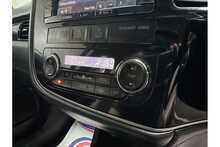 Mitsubishi Outlander DI-D GX4 