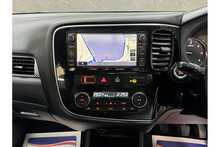 Mitsubishi Outlander DI-D GX4 