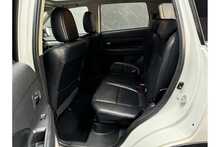 Mitsubishi Outlander DI-D GX4 