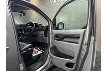 Vauxhall Vivaro Turbo D 3100 Sportive 