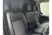 Vauxhall Vivaro Turbo D 3100 Sportive 