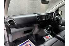 Vauxhall Vivaro Turbo D 3100 Sportive 