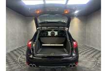 Porsche Cayenne T V8 