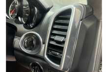 Porsche Cayenne T V8 