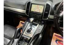 Porsche Cayenne T V8 