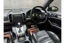 Porsche Cayenne T V8 