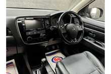 Mitsubishi Outlander DI-D GX4 